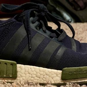 Adidas boost navy and army green size 11 men’s used